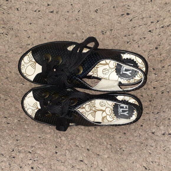 FLY LONDON-Ylva-Perforated Leather Lace Up Black Wedge-Sz 38-7.5-Near Mint - Picture 6 of 7